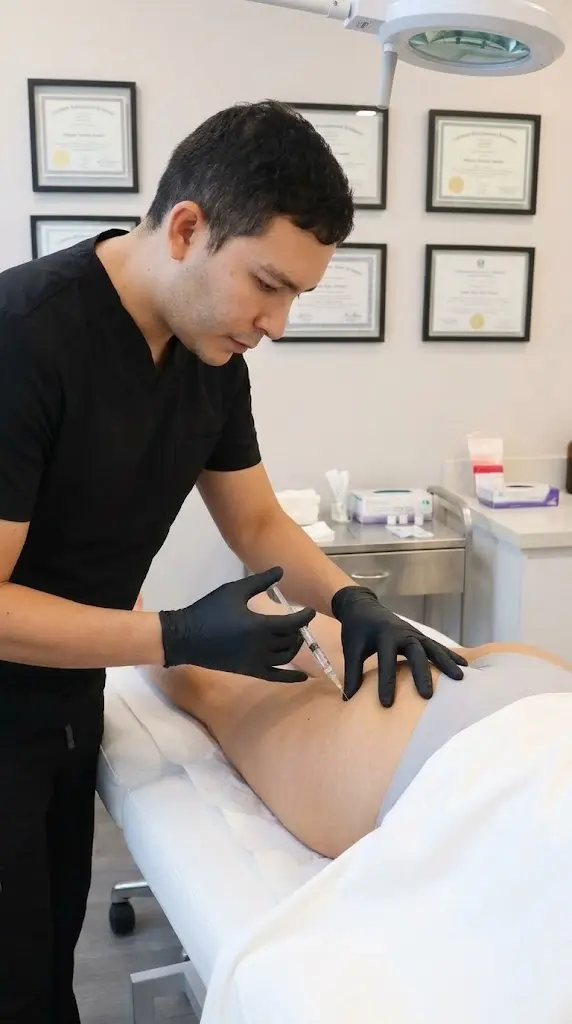 Aumento de gluteos con inyectables- Dr. Jorge Vives